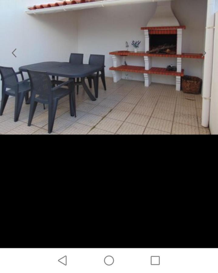 Casinha Res Do Chao Na Nazare Com Quintal E Barbecue Villa Exterior foto